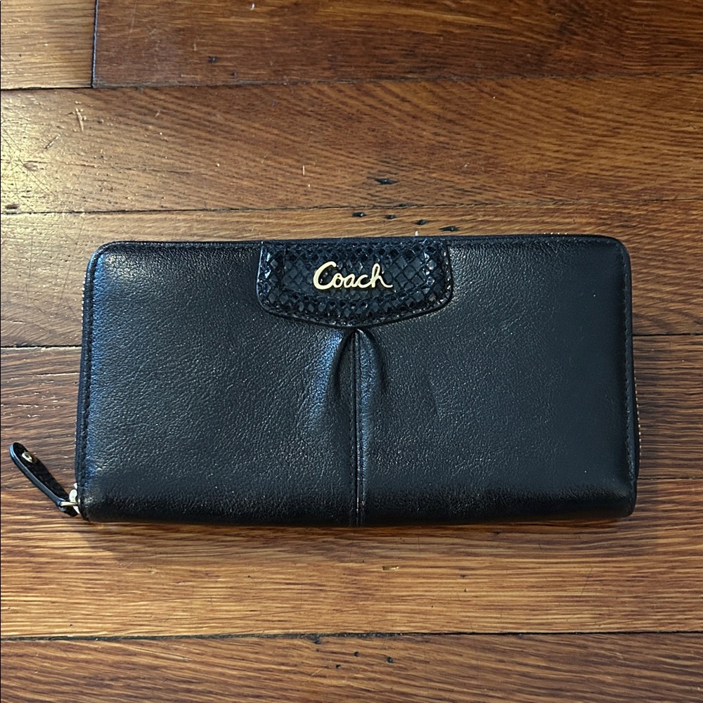 Coach Black Leather Zip Wallet